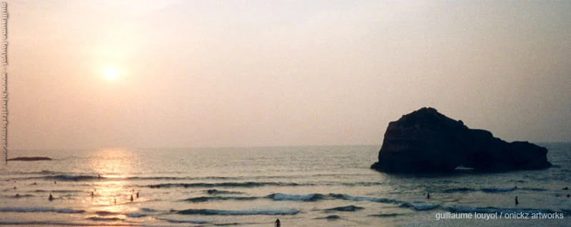 Soleil et rocher sur l’océan — Biarritz et Pays basque, Guillaume Louyot