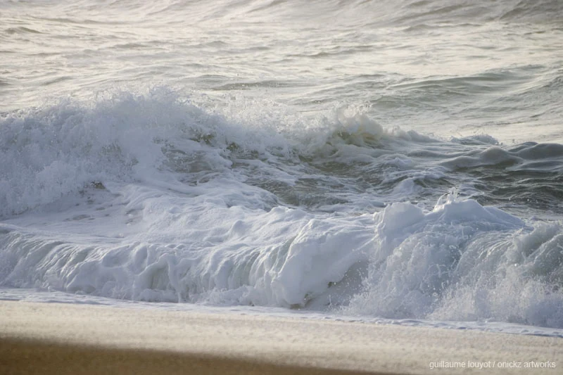 Vagues sur la plage — Biarritz et Pays basque, Guillaume Louyot