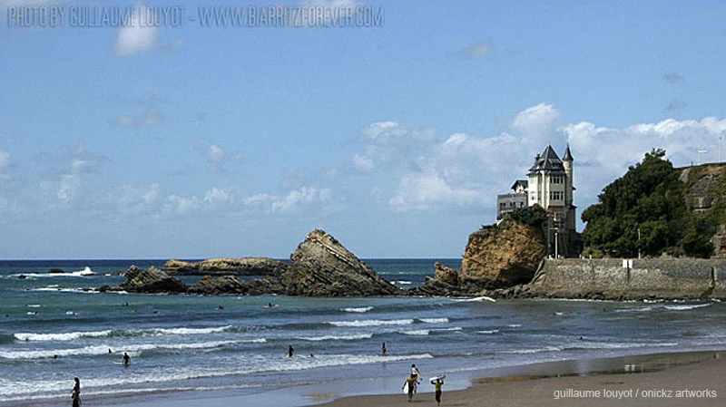 Villa Belza et plage de la Côte des Basques — Biarritz et Pays basque, Guillaume Louyot