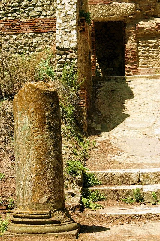 Colonnes et vestiges — Naples et ses environs, Guillaume Louyot