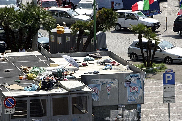 Terrasses et parasols — Naples et ses environs, Guillaume Louyot