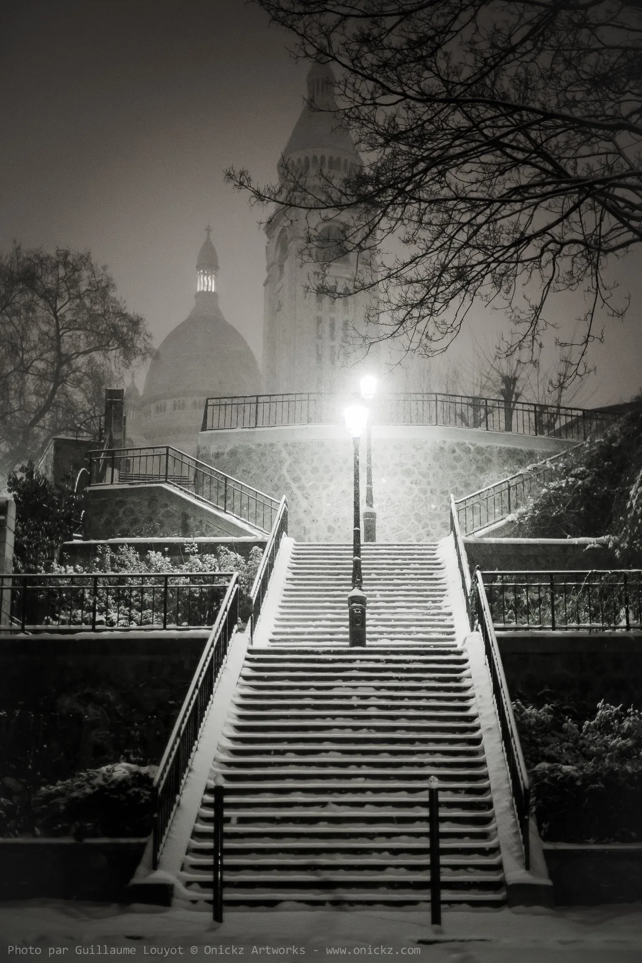 Montmartre sous la neige, Paris, fine art print by Guillaume Louyot