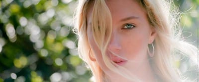 portrait blonde parisian woman photo by guillaume louyot © onickz artworks